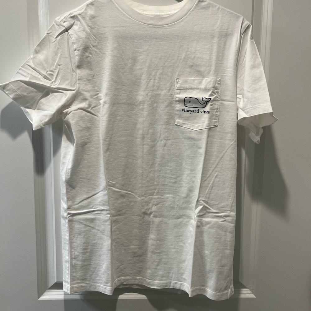 Vineyard Vines Men's Classic White Pocket Tee
